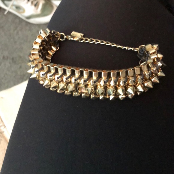 Jewelmint Jewelry - Jewelmint gold spike bracelet